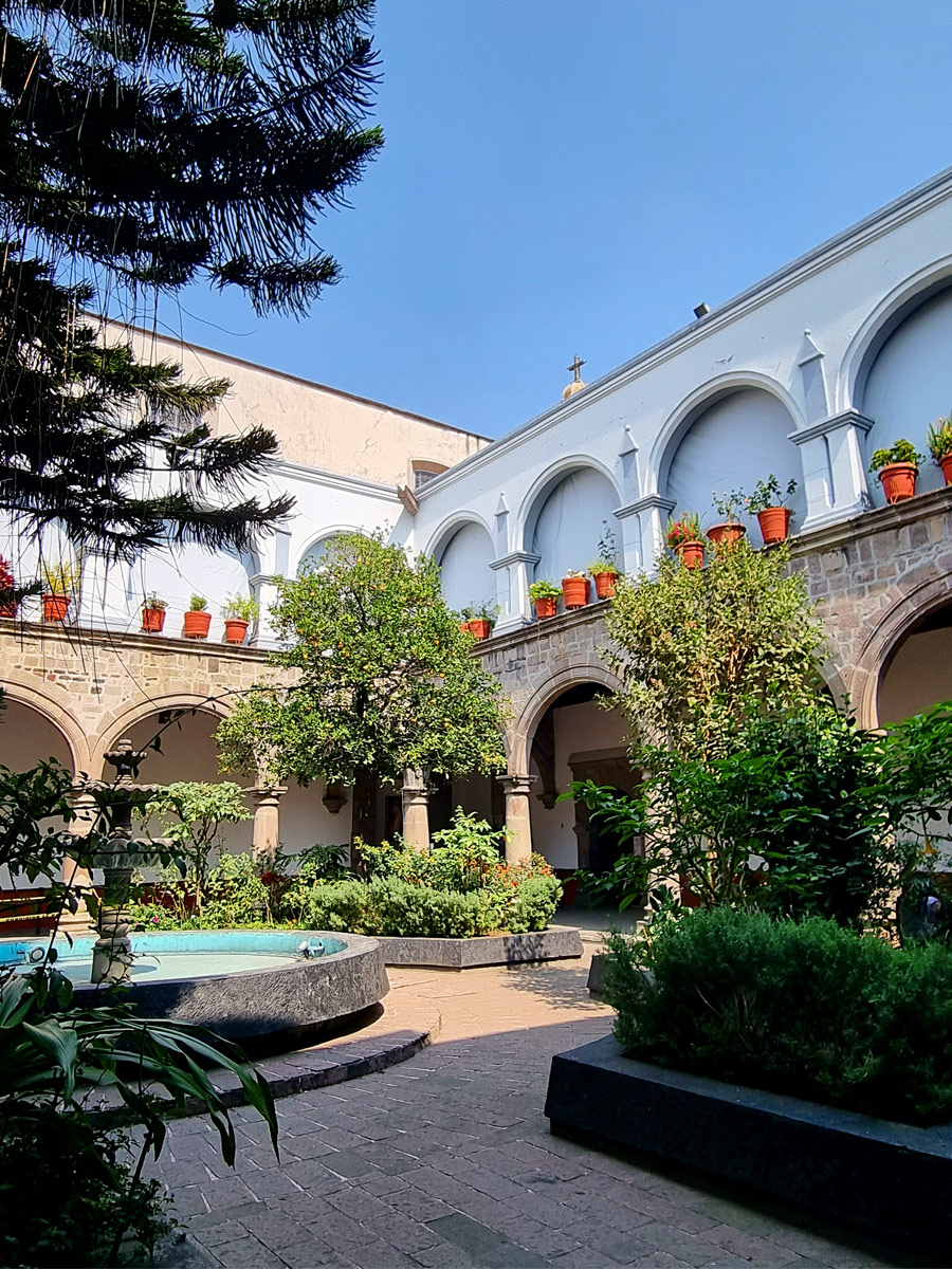 eglise saint jean baptiste coyoacan