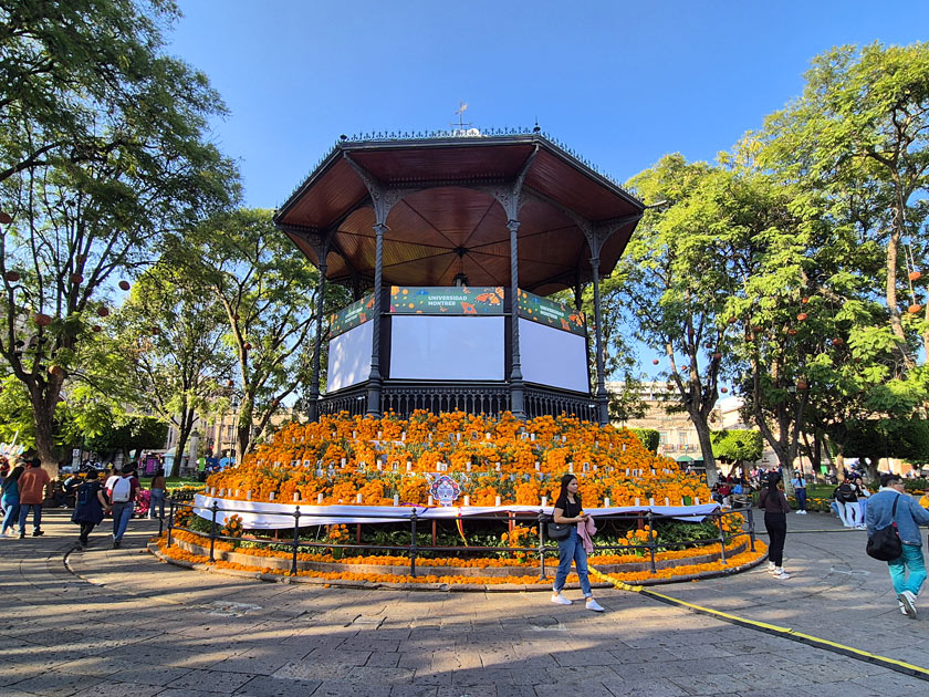 plaza de armas morelia