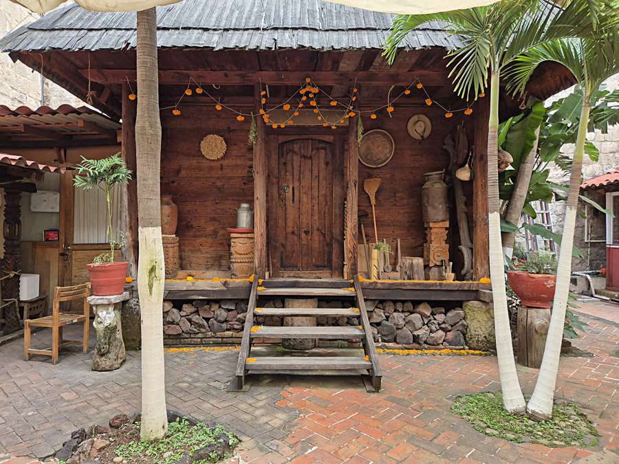 reconstitution typical house michoacan